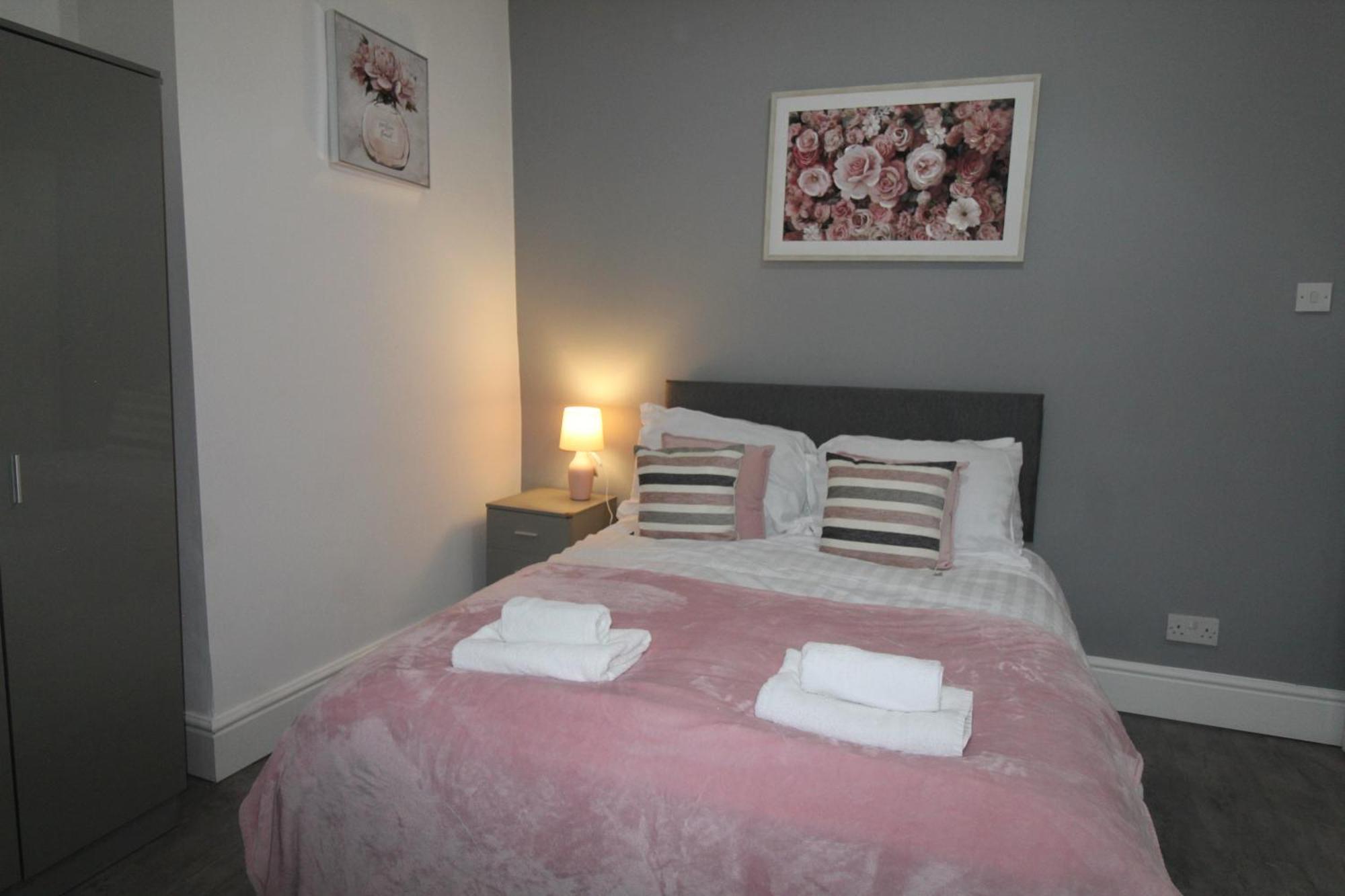 Holiday home Sefton House By Smart Corporate Liverpool