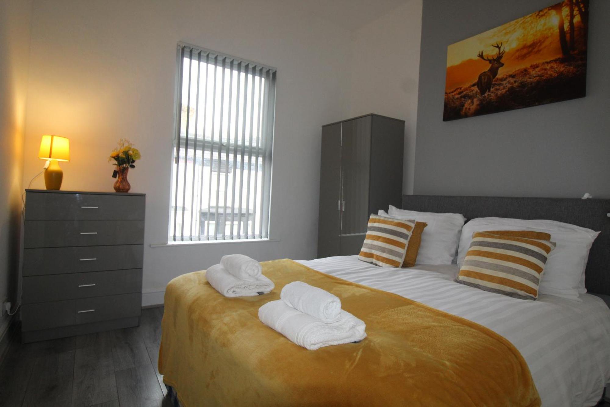 Holiday home Sefton House By Smart Corporate Liverpool